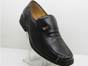 路標時尚男女皮鞋,04新款上市